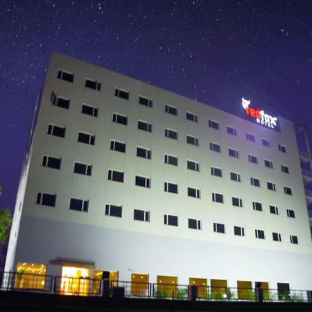 Red Fox Hotel, Chandigarh Exterior photo