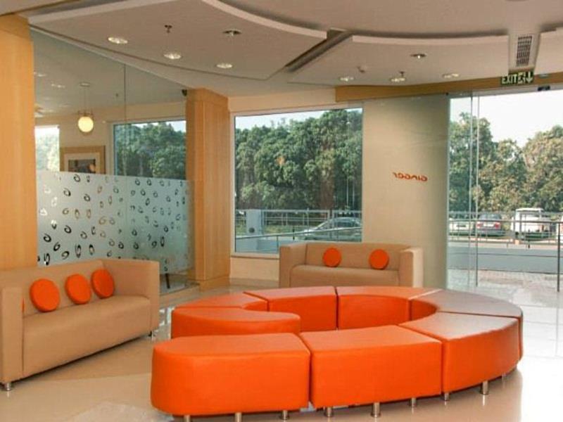 Red Fox Hotel, Chandigarh Exterior photo